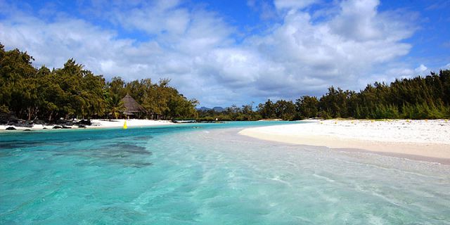 Ile aux cerfs private beach mauritius (4)